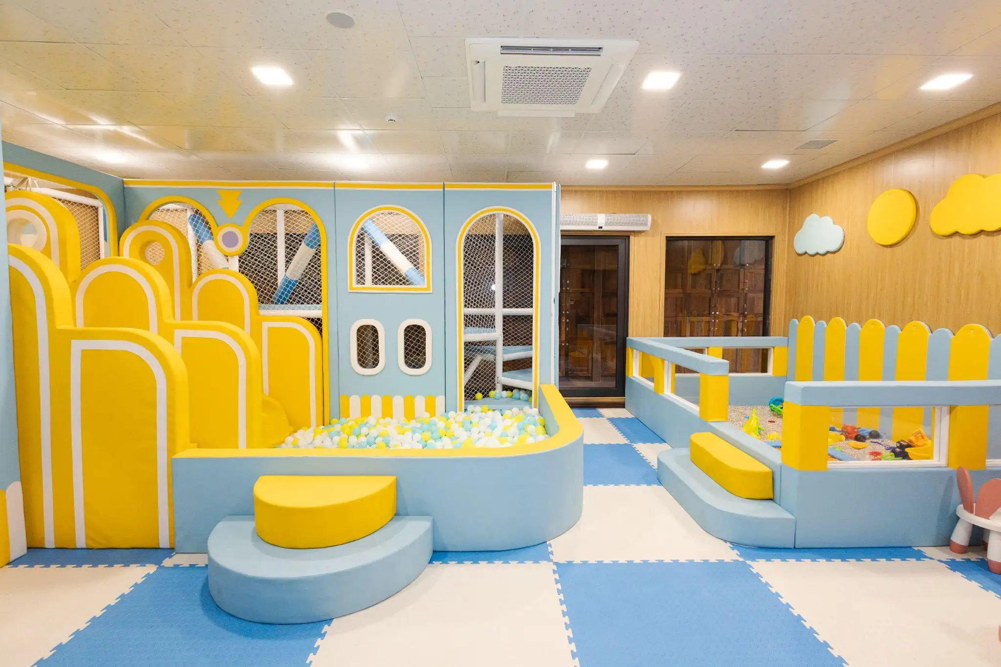 Kids' Play Zone